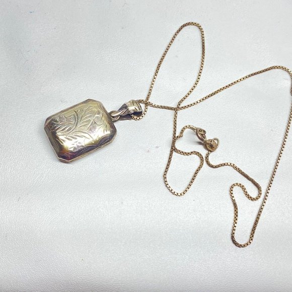 Vintage Square Locket Sterling Silver Necklace Photo Memory Children - Picture 3 of 5
